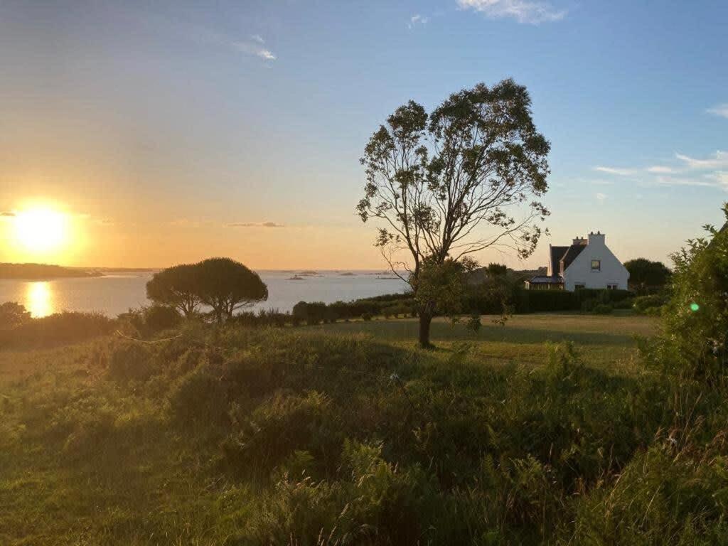 Kermartin - Maison De Famille Avec Vue Sur La Baie De Morlaix Plouézocʼh 외부 사진
