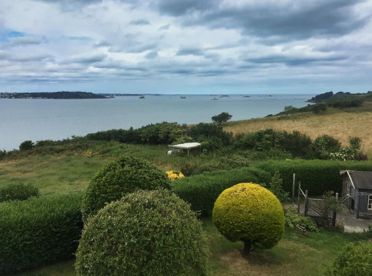 Kermartin - Maison De Famille Avec Vue Sur La Baie De Morlaix Plouézocʼh 외부 사진