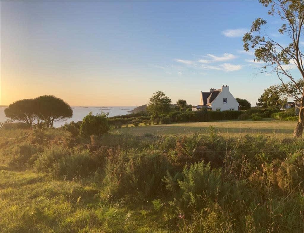 Kermartin - Maison De Famille Avec Vue Sur La Baie De Morlaix Plouézocʼh 외부 사진